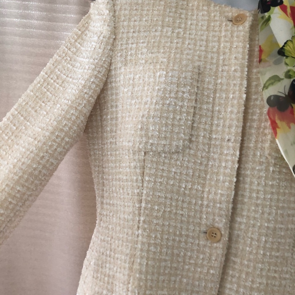 Size 10 Cream Jones New York Dress Blazer